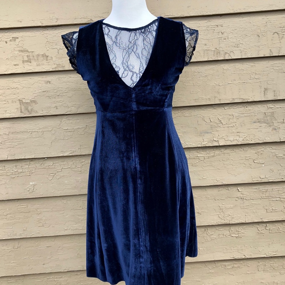 French designer Molly Bracken velvet & lace dress! - Picture 1 of 6